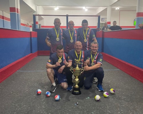 Esporte Clube 14 de Julho ? campe?o do Municipal de Bocha Trio - Masculino