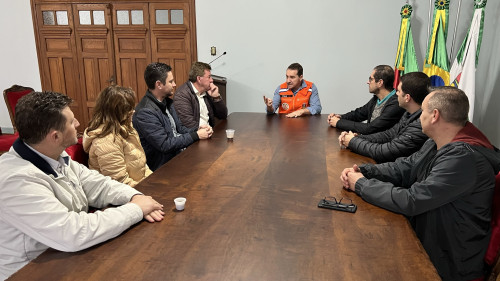 Prefeitura, AMAU, CODER e C?mara de Vereadores se unem em prol da seguran?a p?blica regional 