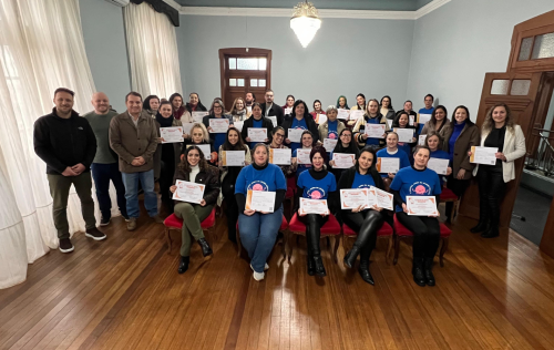Servidores da Saúde Mental participam de curso pa