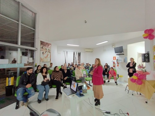 Agentes de Saúde e Endemias participam de capacitação em primeiros socorros