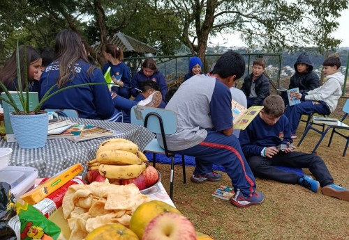 Piquenique Literário incentiva a leitura e fortalece o aprendizado na Escola Cristo Rei
