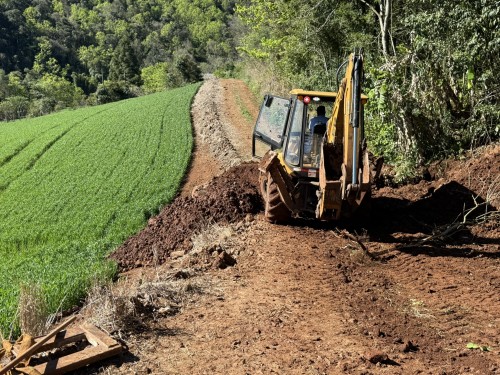 Produção leiteira com tecnologia de confinamento cresce no Distrito de Capoerê 