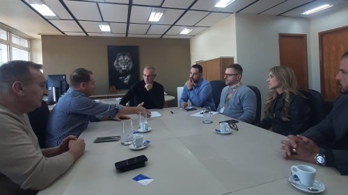 Municipalização de trechos de ERS, novo Presídio e Educação pautam agendas de trabalho em Porto Alegre