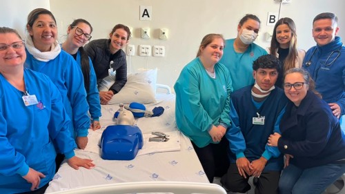Residência Médica promove treinamento sobre atendimento à Parada Cardiorrespiratória no Hospital Santa Terezinha