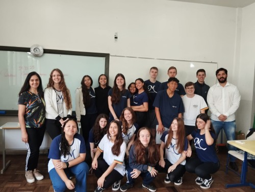 Sala do Empreendedor promove ação de orientação profissional com estudantes 