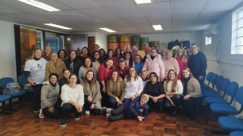 Grupo FibroVida fortalece rede de apoio às pessoas com fibromialgia em Erechim