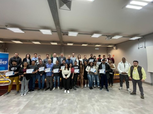 Inscrições para o programa 'Estude e Trabalhe' seguem até domingo