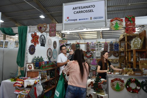 Pavilh?o das Agroind?strias Familiares da Frinape 2024 destaca o trabalho e a tradi??o dos agricultores da regi?o